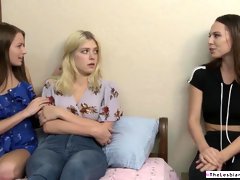 Lesbian College Babe Fingering Roommate - Giselle Palmer, Big T And Aidra Fox