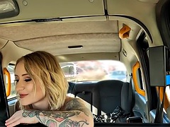 Bigbooty bae penetrated by taxi driver doggy style